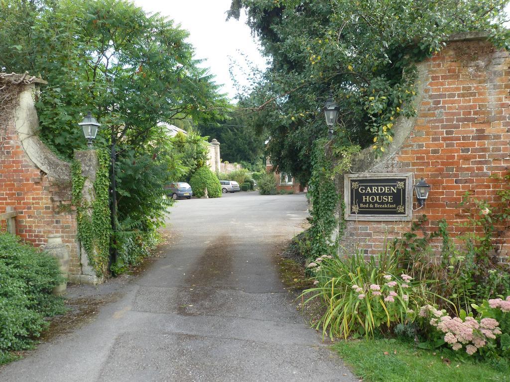 The Garden House Grittleton Bed & Breakfast Exterior foto